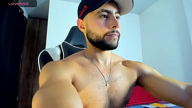 Snapshot of bryan_mugn chatting on September 28, 3:57 am bryan mugn online show from September 28, 3:57 am