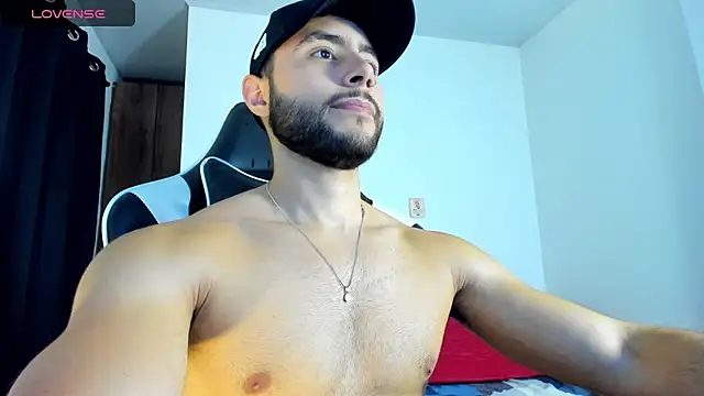 Snapshot of bryan_mugn chatting on October 13, 2:57 am bryan mugn online show from October 13, 2:57 am