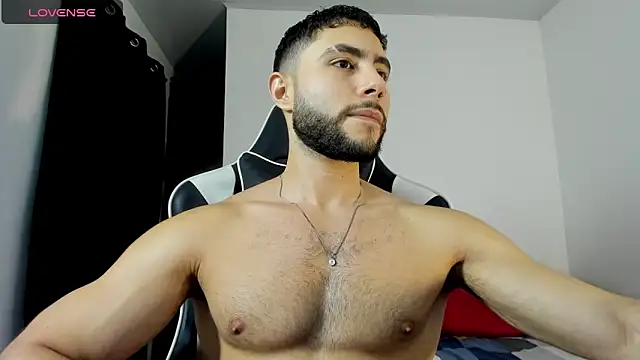 Snapshot of bryan_mugn chatting on November 26, 5:51 am bryan mugn online show from November 26, 5:51 am