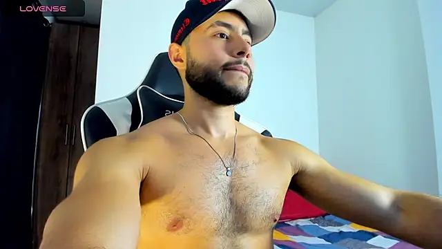 Snapshot of bryan_mugn chatting on October 3, 2:59 am bryan mugn online show from October 3, 2:59 am