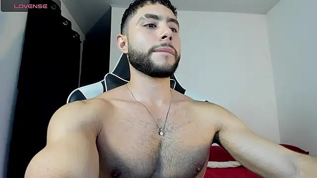 Snapshot of bryan_mugn chatting on November 27, 3:18 am bryan mugn online show from November 27, 3:18 am