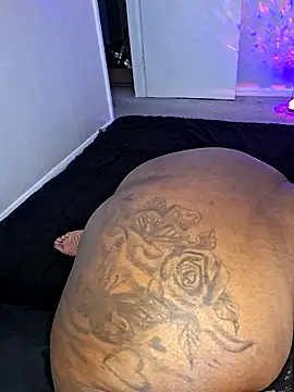 Thickkemzz41 online show from September 20, 11:10 pm