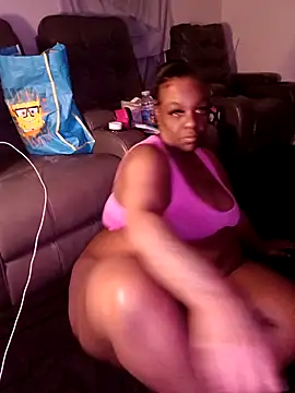 Thickkemzz41 online show from April 23, 6:42 am