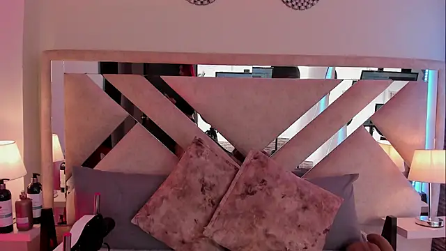 ximena vasquez8 online show from April 19, 4:13 am