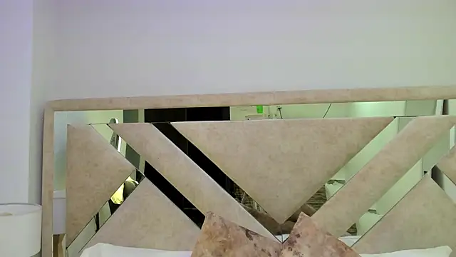 ximena vasquez8 online show from December 19, 4:16 am