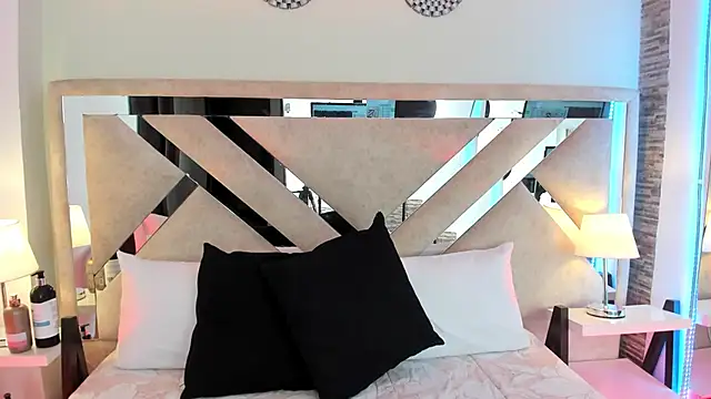 ximena vasquez8 online show from April 15, 4:07 am