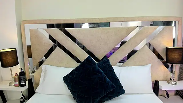 ximena vasquez8 online show from February 8, 3:04 am