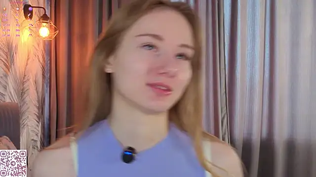 ElvinaRose online show from April 11, 4:31 am