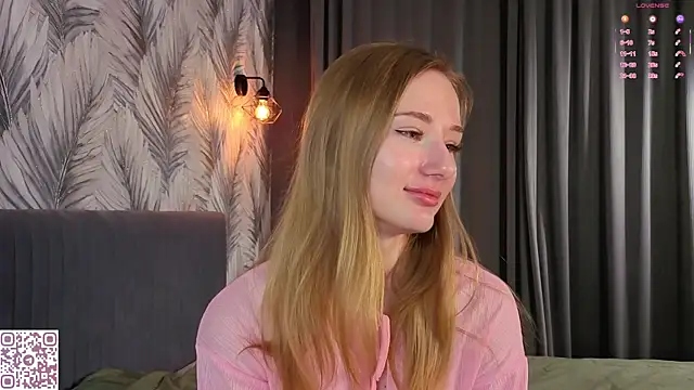 ElvinaRose online show from January 13, 2:37 am