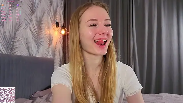 ElvinaRose online show from February 2, 2:21 am