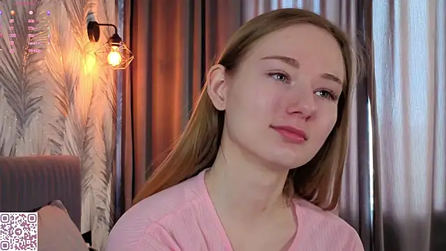 ElvinaRose online show from April 7, 5:31 am