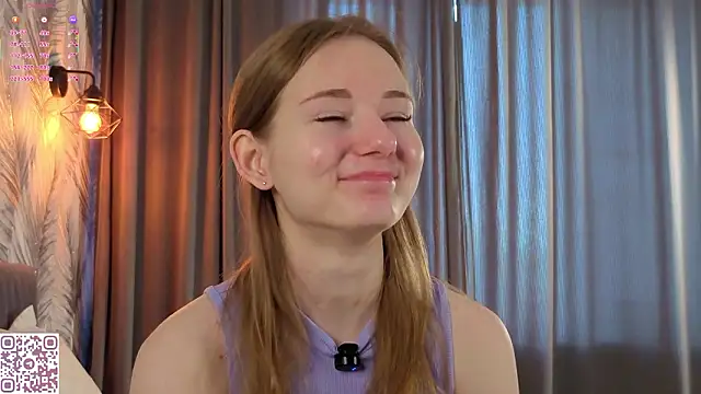 ElvinaRose online show from March 31, 4:25 am