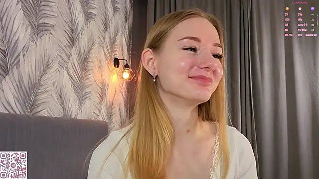 ElvinaRose online show from January 15, 2:15 am