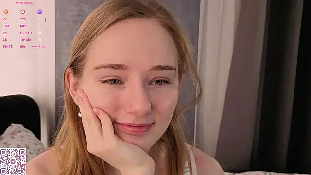 ElvinaRose online show from November 3, 2:06 am