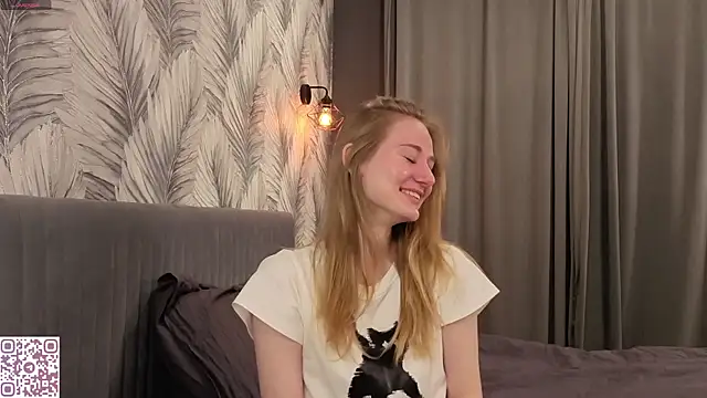 ElvinaRose online show from January 8, 2:50 am