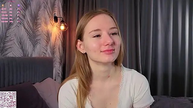 ElvinaRose online show from February 18, 3:26 am