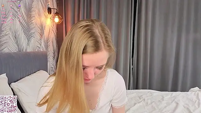 ElvinaRose online show from February 5, 2:40 am