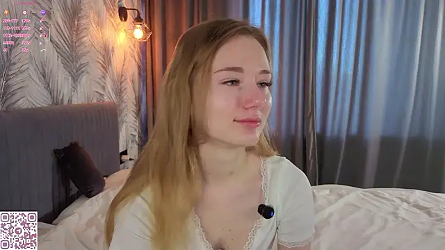 ElvinaRose online show from March 27, 4:32 am