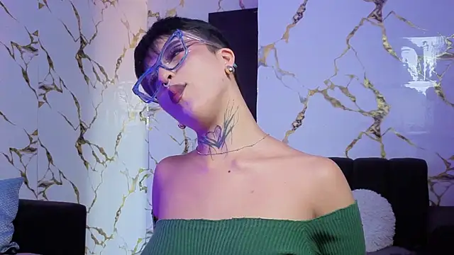 Snapshot of Rebeka-baker chatting on December 3, 12:37 pm Rebeka-baker online show from December 3, 12:37 pm