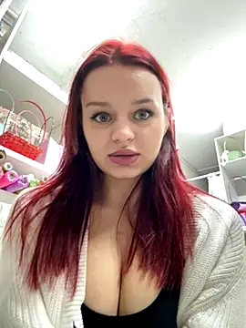 Snapshot of Cum_girlss chatting on November 1, 1:34 am Cum girlss online show from November 1, 1:34 am