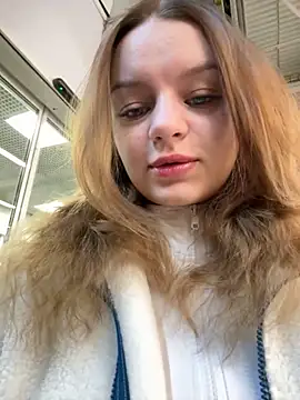 Snapshot of Cum_girlss chatting on October 9, 4:24 am Cum girlss online show from October 9, 4:24 am