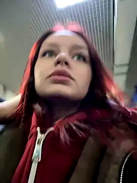 Snapshot of Cum_girlss chatting on November 9, 3:21 am Cum girlss online show from November 9, 3:21 am