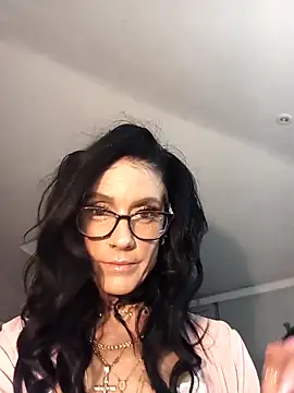 Tannedtattooed69 online show from April 3, 2:29 am
