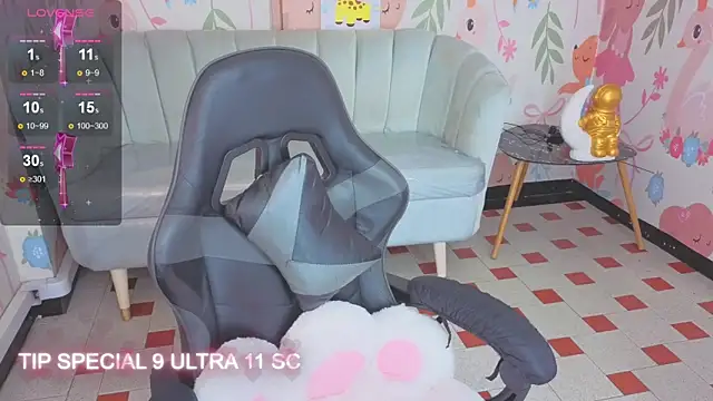 Paris09 v  online show from March 19, 3:39 am