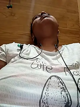 Snapshot of Cute_Amiya chatting on September 15, 8:26 am Cute Amiya online show from September 15, 8:26 am