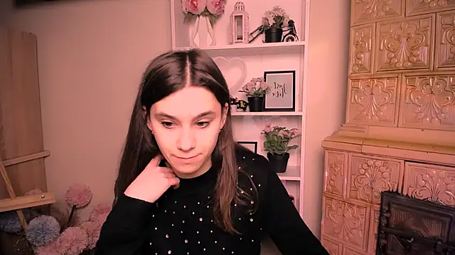 RosaRay  online show from April 3, 6:31 am