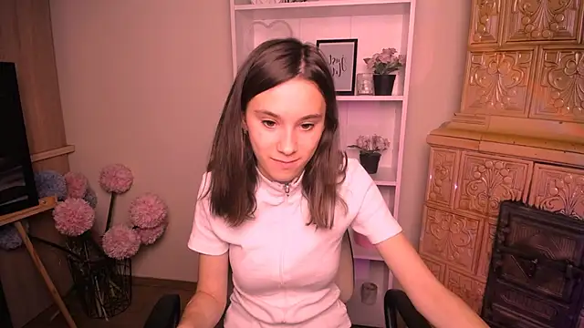 Snapshot of RosaRay_ chatting on July 7, 6:47 am RosaRay online show from July 7, 6:47 am