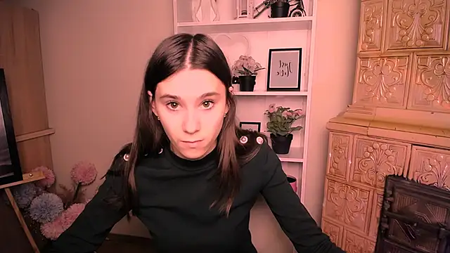 RosaRay  online show from April 23, 6:42 am