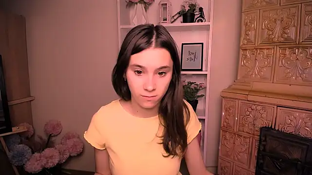 RosaRay  online show from May 6, 6:17 am