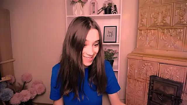 RosaRay  online show from May 9, 6:17 am