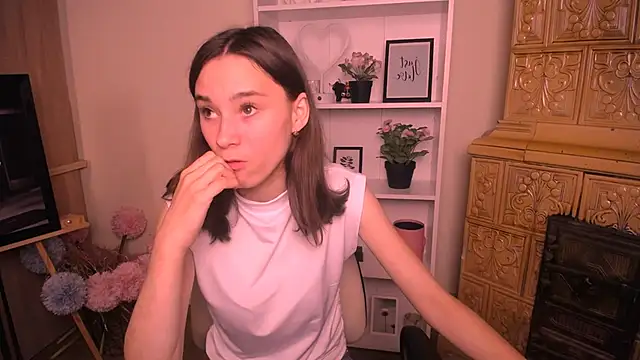 Snapshot of RosaRay_ chatting on July 1, 6:36 am RosaRay online show from July 1, 6:36 am