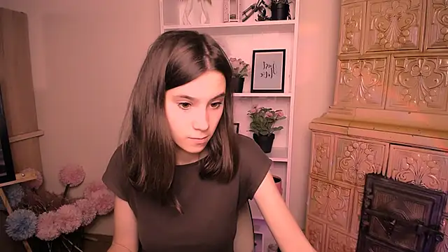 Snapshot of RosaRay_ chatting on June 5, 6:52 am RosaRay online show from June 5, 6:52 am