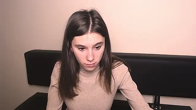 RosaRay  online show from February 9, 9:40 am