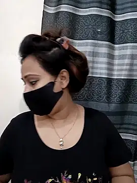 Snapshot of Mow_955 chatting on October 25, 7:14 pm Mow 955 online show from October 25, 7:14 pm