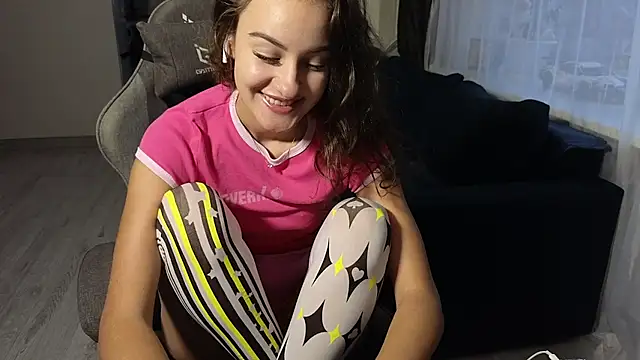 Snapshot of BelleWild chatting on November 14, 4:27 am BelleWild online show from November 14, 4:27 am