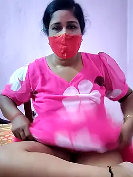Snapshot of Rupali201 chatting on October 6, 6:47 am Rupali201 online show from October 6, 6:47 am