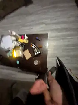 Justme 8519 online show from April 10, 9:05 am