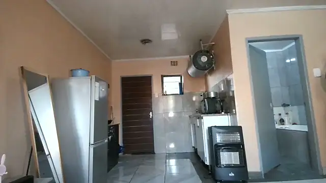 Snapshot of BusybooobsXXX3 chatting on October 15, 4:00 am BusybooobsXXX3 online show from October 15, 4:00 am