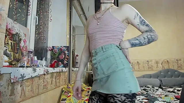 WatsonMi online show from March 8, 4:32 pm