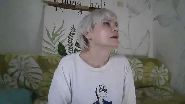 Catty Lady online show from November 16, 6:12 pm