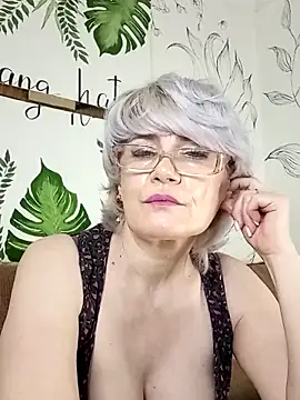 Catty Lady online show from March 19, 7:47 pm