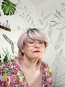 Snapshot of Catty_Lady chatting on May 16, 7:13 pm Catty Lady online show from May 16, 7:13 pm
