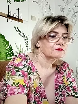 Snapshot of Catty_Lady chatting on May 24, 7:47 pm Catty Lady online show from May 24, 7:47 pm