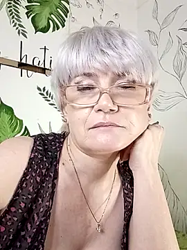 Catty Lady online show from November 8, 8:56 pm