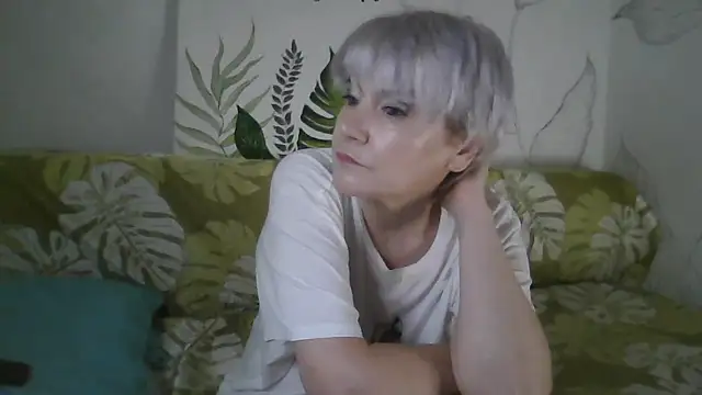 Catty Lady online show from November 21, 7:46 pm