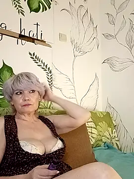 Catty Lady online show from March 12, 7:51 pm